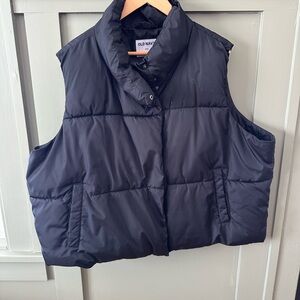 Old Navy Women's Navy Puffer Vest